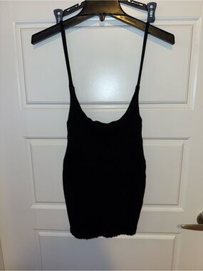 Black Ribbed Spaghetti-Strap Camisole Tank